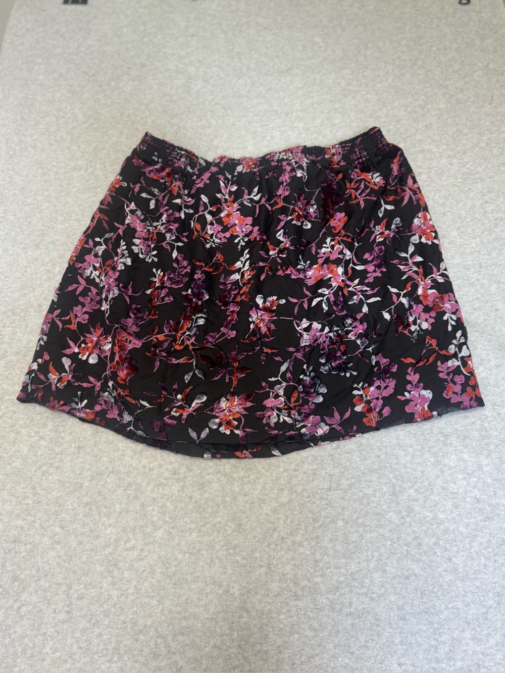 Black Floral Goth  Mini Skirt with Pink & Red Blooms Fairycore Loft size Large